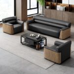 Sofa văng da ốp gỗ trang trí văn phòng SKM158