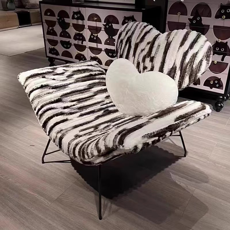 Sofa cupid tựa lưng trái tim decor không gian WAN625