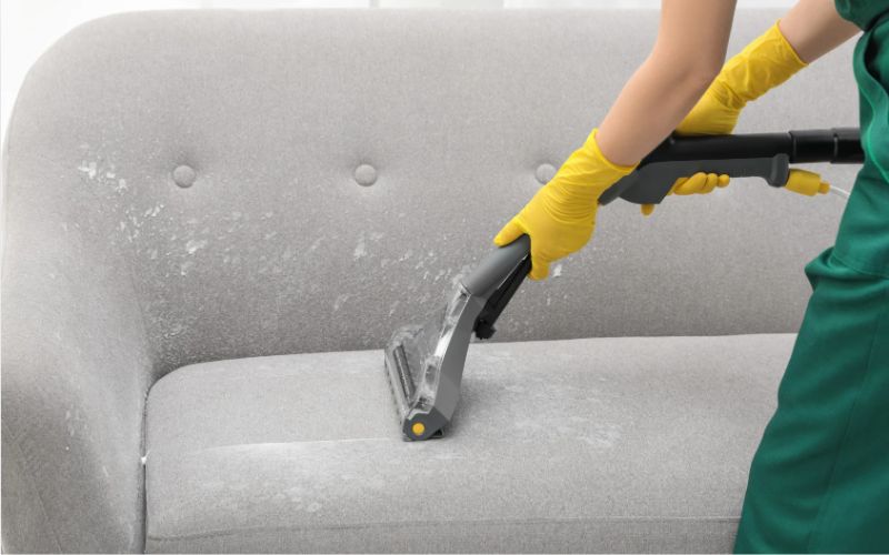 Cách tẩy mốc trên ghế sofa nỉ không cần hóa chất mạnh